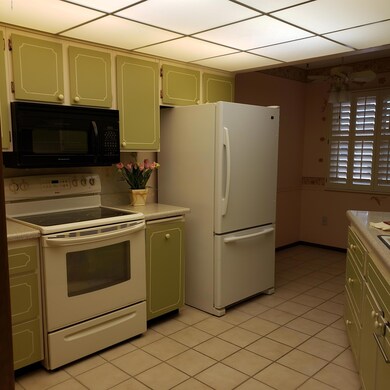 13829 N 111th Ave, Sun City, AZ 85351 - photo 4