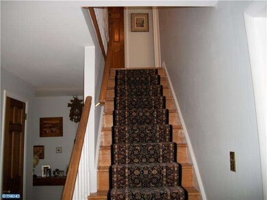 614 Creekside Rd, Wallingford, PA 19086 - photo 3