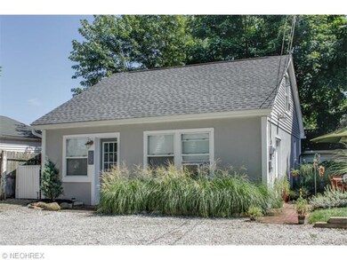Exterior view of the guest house/apartment rental 