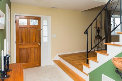 2. Foyer