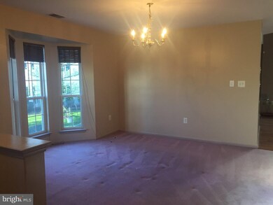 205 Camelot Ct, Princeton, NJ 08540 - photo 5