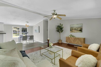 05 - Living Dining Combo