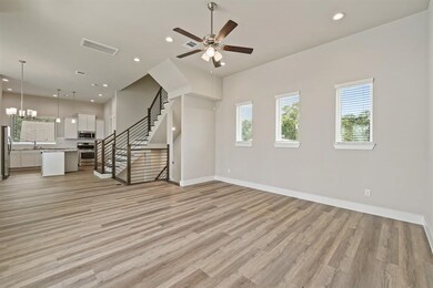 9016 Lonestar Creekbend Ln, Houston, TX 77080 - photo 6