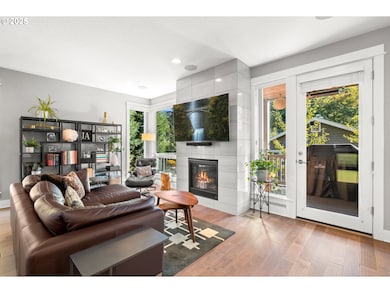 200 SW Carson St, Portland, OR 97219 - photo 5