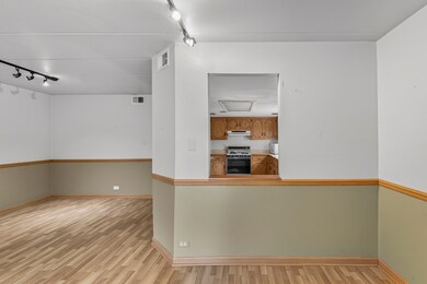 14815 Kenton Ave unit 1, Midlothian, IL 60445 - photo 7