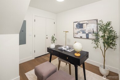 4422 1st Ave NE unit B, Seattle, WA 98105 - photo 4