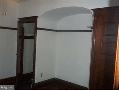 641 Chambers St, Trenton, NJ 08611 - photo 7