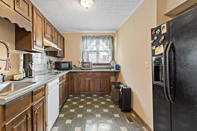 86 Flint St, Fall River, MA 02723 - photo 5