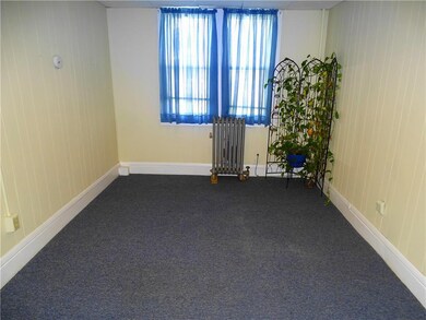 211 E Main St unit 211-B, Pen Argyl, PA 18072 - photo 6