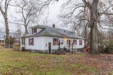 342 Pelham St, Methuen, MA 01844 - photo 7