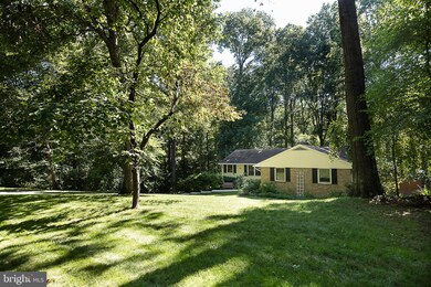 1319 Woodridge Ln, Sykesville, MD 21784 - photo 2