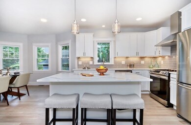 35 Cliff St unit 35, Arlington, MA 02476 - photo 5