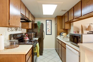 Efficient galley kitchen