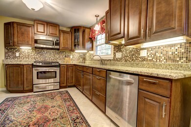 Under Cabinet Kitchen Lighting