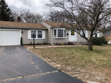 127 Bayberry Rd, Woonsocket, RI 02895 - photo 2