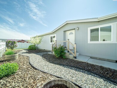 355 Old Inland Empire Hwy unit 48, Prosser, WA 99350 - photo 5