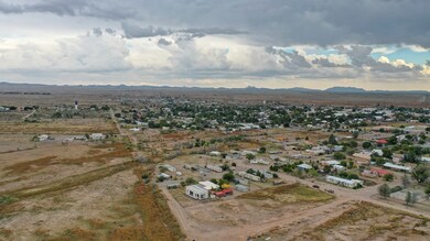 1006 N Summer St, Marfa, TX 79843 - photo 7