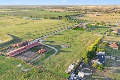 2751 Mitchell Rd, Krum, TX 76249 - photo 6