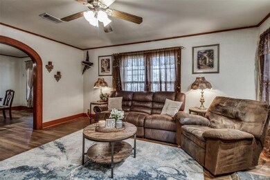 230 W Murray St, Denison, TX 75020 - photo 7