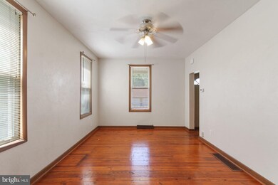 14 E Pennsylvania Ave, Stewartstown, PA 17363 - photo 7