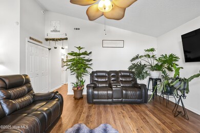 528 Brewster Ln, Wilmington, NC 28412 - photo 3