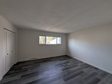 166 Shagbark Dr unit 166, Derby, CT 06418 - photo 7