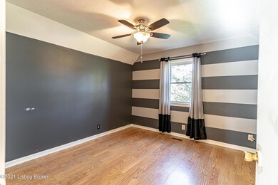 249 Harrison Cir, Mount Washington, KY 40047 - photo 2