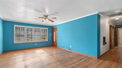 4705 Los Angeles St, Houston, TX 77026 - photo 4