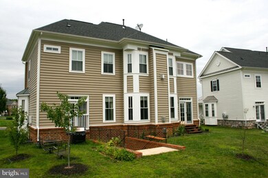 10902 Clara Barton Dr, Bristow, VA 20136 - photo 2