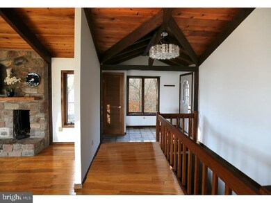 7520 Skinny Ln, Pipersville, PA 18947 - photo 2