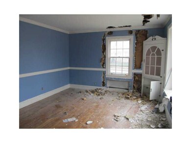 30 Algonquin St, Providence, RI 02907 - photo 6