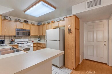 918 W Arrow Hwy unit A, Upland, CA 91786 - photo 6