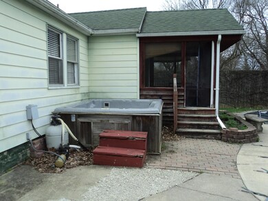 3162 Clime Rd, Columbus, OH 43223 - photo 6