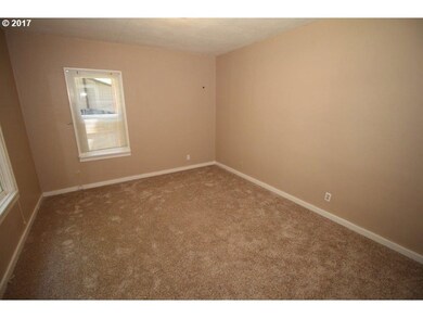 Bedroom, Primary