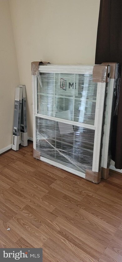 904 Portia Ct, Hyattsville, MD 20785 - photo 5