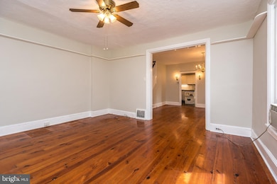 521 E Montgomery Ave unit B, North Wales, PA 19454 - photo 4