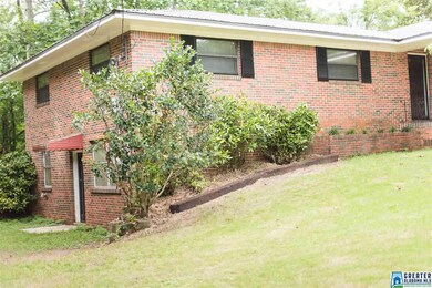 Potential private entry for downstairs apartment/s