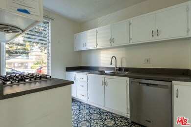 11133 Rose Ave unit 3, Los Angeles, CA 90034 - photo 5