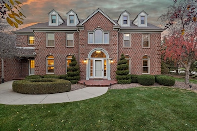 9254 W Wyndham Hills Ct, Franklin, WI 53132 - photo 2