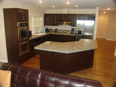 From Family Room to Kitchen 2