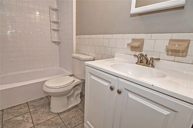 16 W Carpenter St, Pawtucket, RI 02860 - photo 6