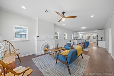 1135 S Lewis Place, Tulsa, OK 74104 - photo 5