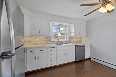 16 Elmbrook Dr, Warwick, RI 02889 - photo 7