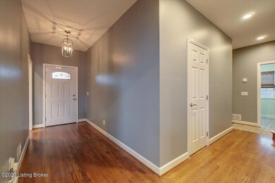 162 Matthew Bleemel Dr, Mount Washington, KY 40047 - photo 5