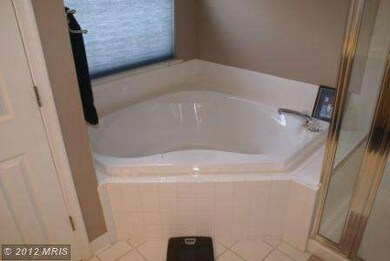 10207 Ackerly Terrace, Lanham, MD 20706 - photo 3