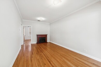 1515 W Pratt Blvd unit 1, Chicago, IL 60626 - photo 4