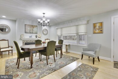 12806 Kernel Cir, Bowie, MD 20715 - photo 2