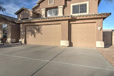2422 N Travis-4