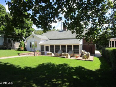 120 N. Spring-good rr pic