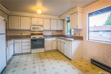 5025 81st Place SW unit 8, Mukilteo, WA 98275 - photo 4